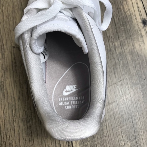 Nike Air Force 1’07 SE White Vast Grey W AUTHENTIC - Picture 8 of 8